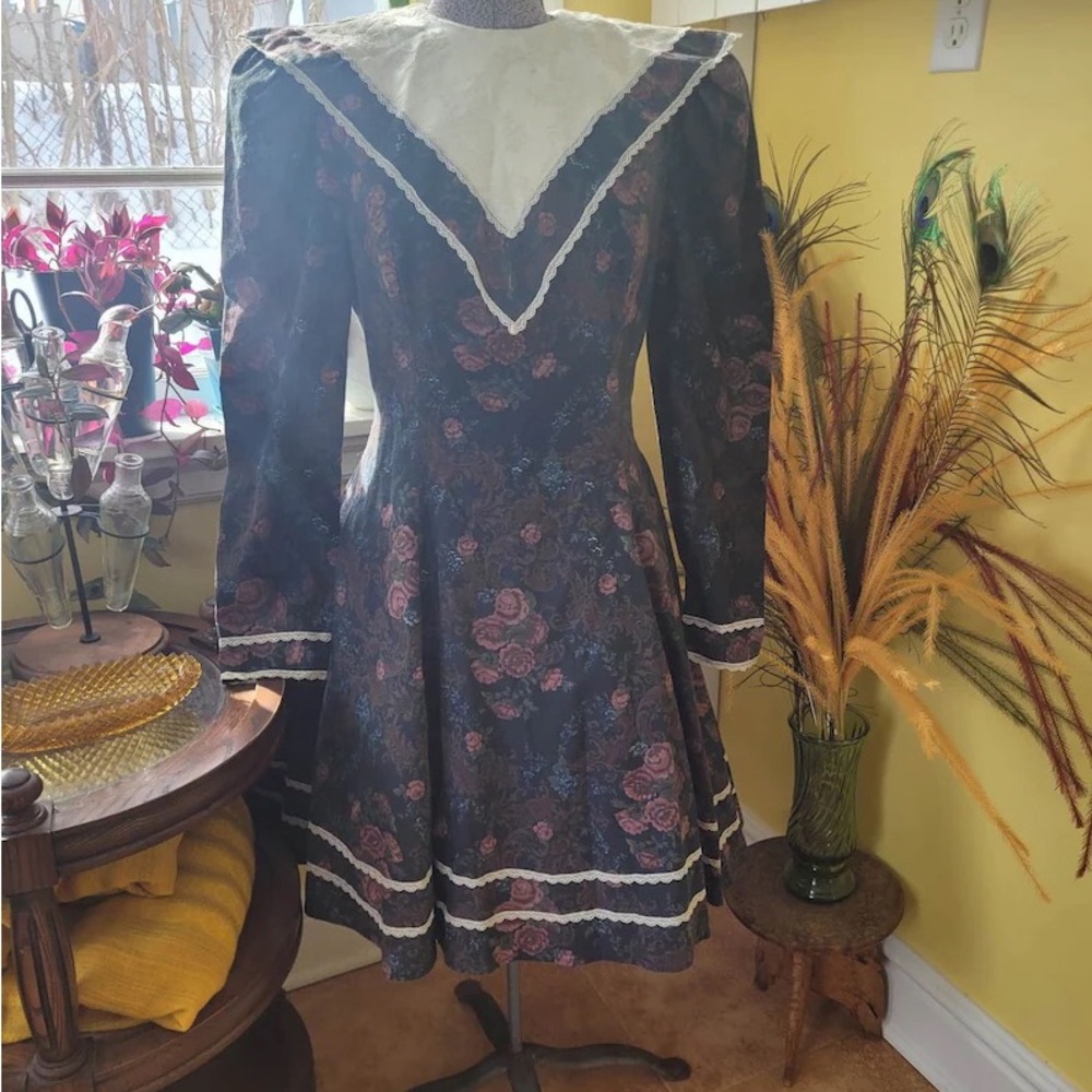 🥰🥳SOLD🥳🙏Vintage Gunne Sax 
1980's Jessica McClintock black, rose floral10US - Picture 2 of 4